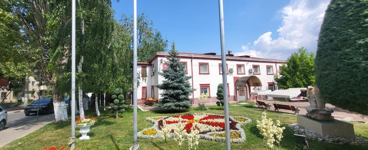 Pensiune Restaurant Arconi Нэводари Экстерьер фото