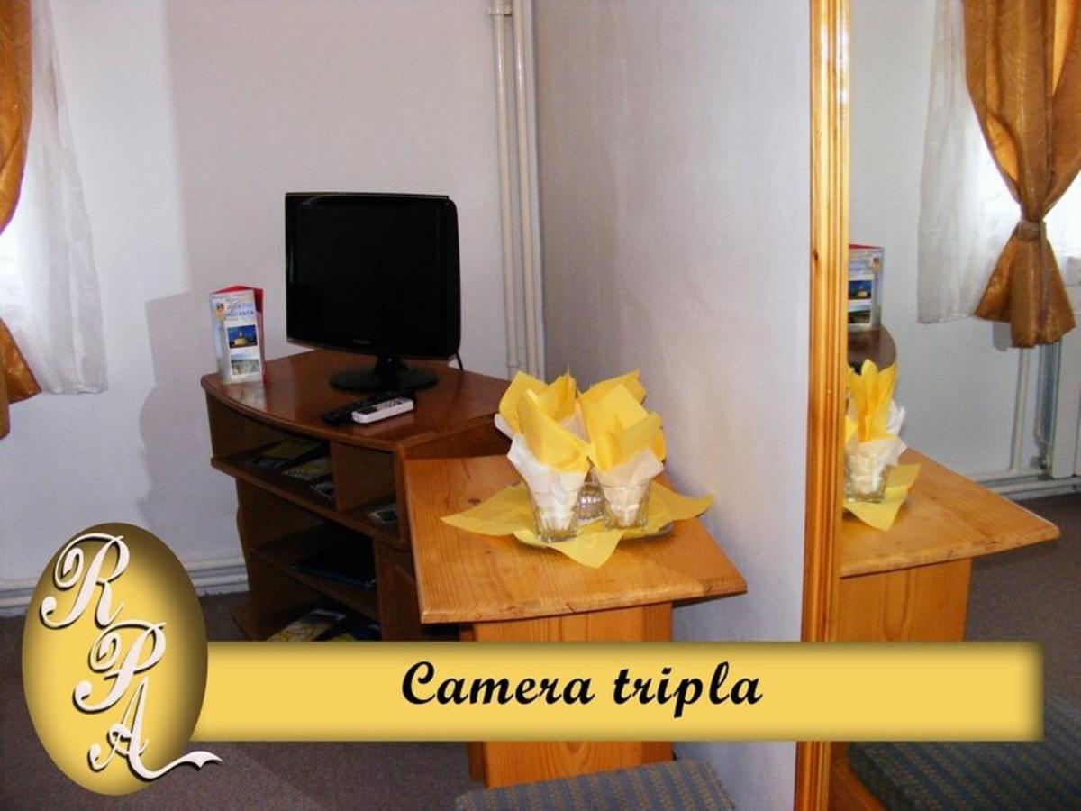 Pensiune Restaurant Arconi Нэводари Экстерьер фото