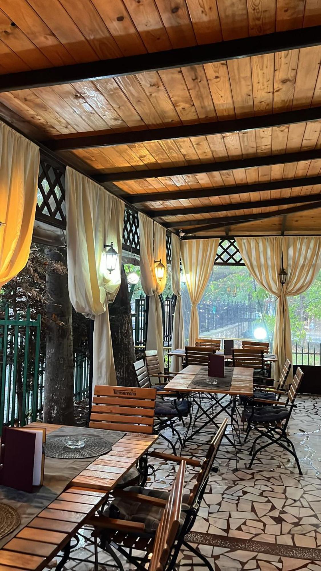 Pensiune Restaurant Arconi Нэводари Экстерьер фото
