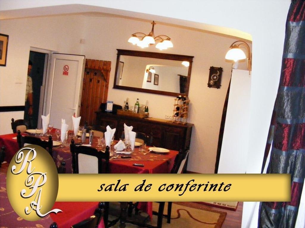 Pensiune Restaurant Arconi Нэводари Экстерьер фото
